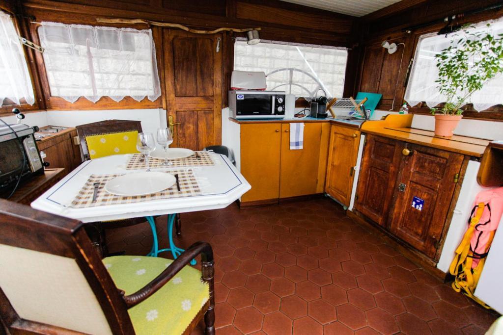 Peniche - Le Nenuphar Otel Paris Dış mekan fotoğraf